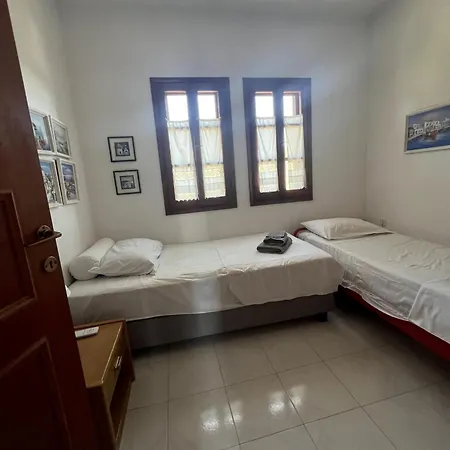 Aspro Spiti 2 Ormos Panagias